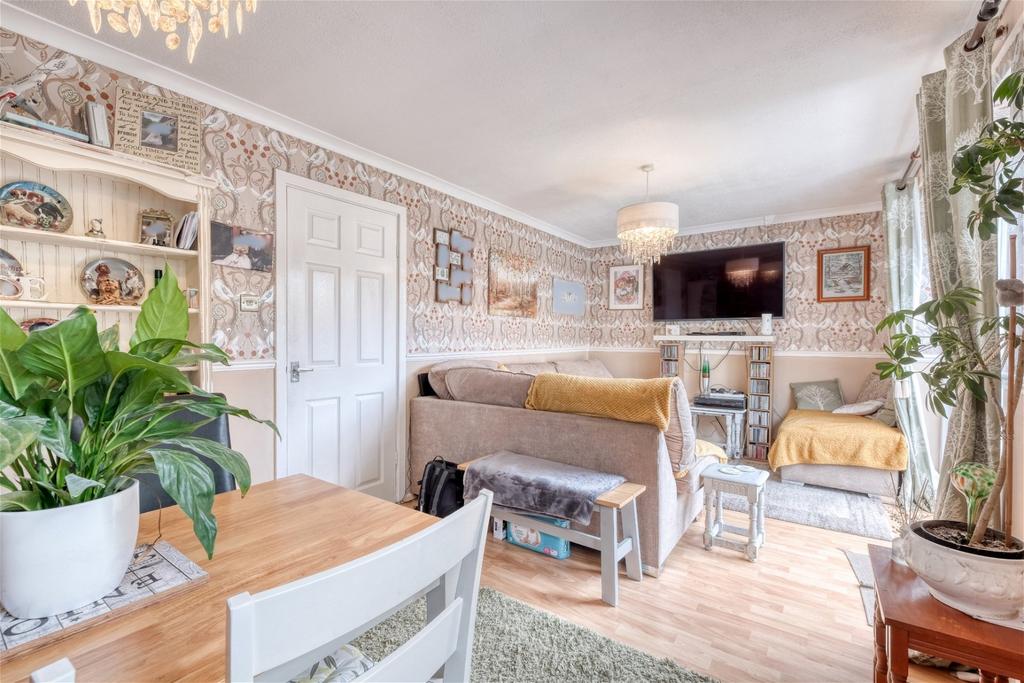 Kitebrook Close, Winyates West, Redditch B98 0LN 3 bed end of terrace