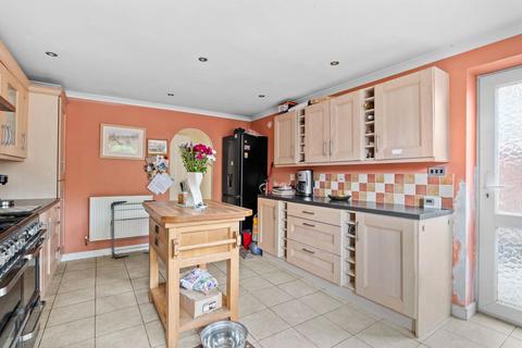 3 bedroom semi-detached house for sale, Augustine Avenue, Studley, B80