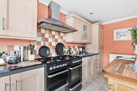 3 bedroom semi-detached house for sale, Augustine Avenue, Studley, B80