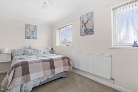 39 Augustine Avenue, Studley, B80 7JL