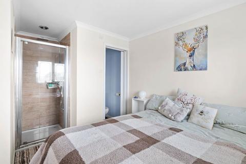 39 Augustine Avenue, Studley, B80 7JL