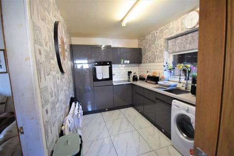 4 Beaumont Drive, Rotherham, S65 2JX