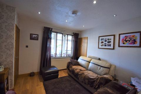 4 Beaumont Drive, Rotherham, S65 2JX