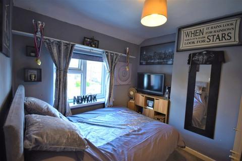 4 Beaumont Drive, Rotherham, S65 2JX