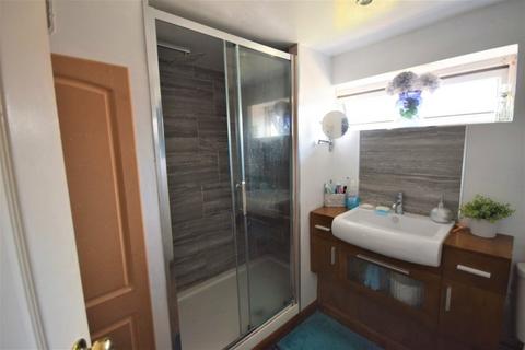 4 Beaumont Drive, Rotherham, S65 2JX