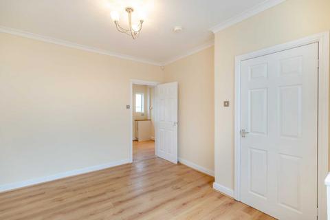Mon-bri Syke Road, Tingley, Wakefield, WF3 1BN