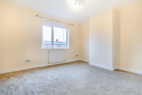 Mon-bri Syke Road, Tingley, Wakefield, WF3 1BN
