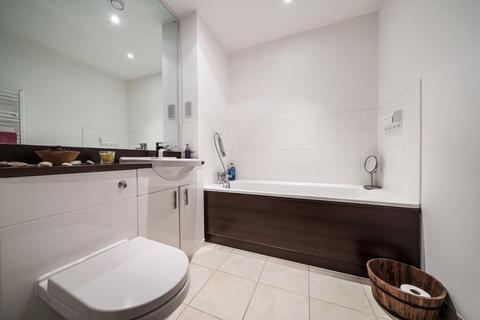 2 bedroom flat for sale, Acklington Drive,  London,  NW9