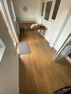 4 bedroom terraced house to rent, Boundary Road, London E17