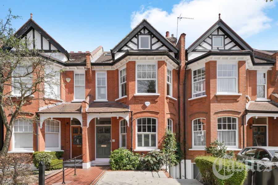 Park Avenue North, Crouch End, N8 4 bed terraced house £6,500 pcm (£
