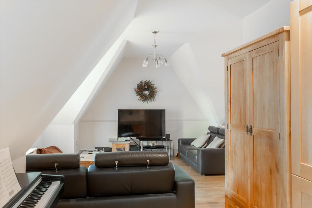 Stoke Park Road South, Bristol, BS9 2 bed flat for sale £450,000