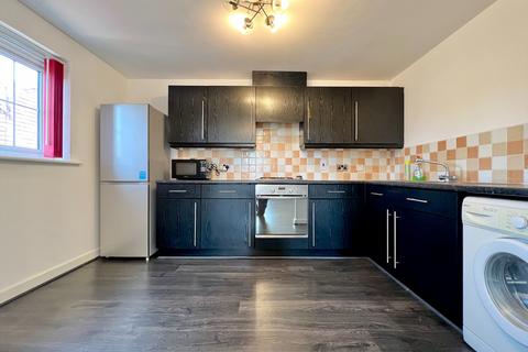 2 bedroom flat to rent, Castle Grove, Pontefract, WF8