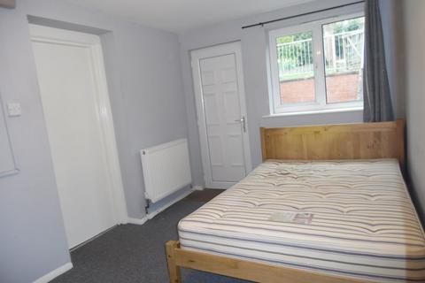 1 bedroom in a house share to rent, 22 Evenley Road, Kingsthorpe