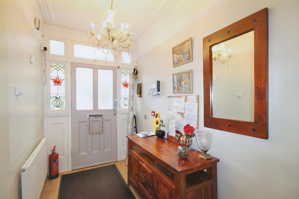 Farnborough Road, Farnborough, GU14 7 bed semidetached house for sale