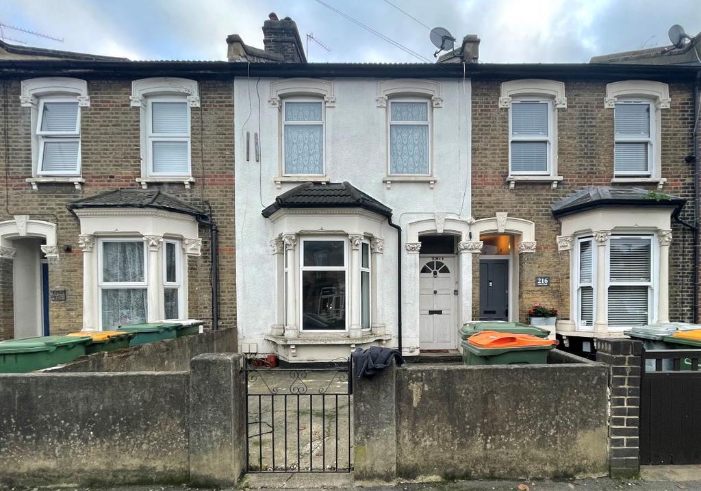 218A Sebert Road, Forest Gate, London, E7 0NP 2 bed flat £150,000