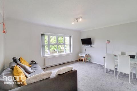 1 bedroom apartment for sale, Abbs Cross Gardens, Hornchurch