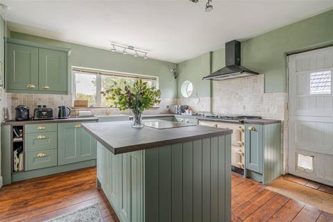 1 Meadway, Sherston, Malmesbury, SN16 0LT