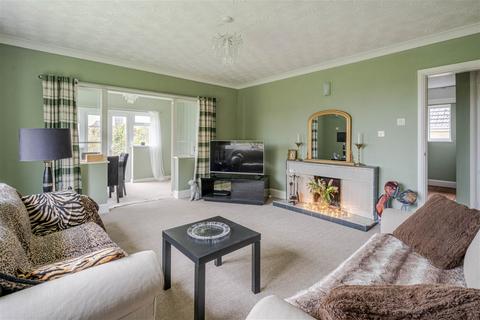 1 Meadway, Sherston, Malmesbury, SN16 0LT