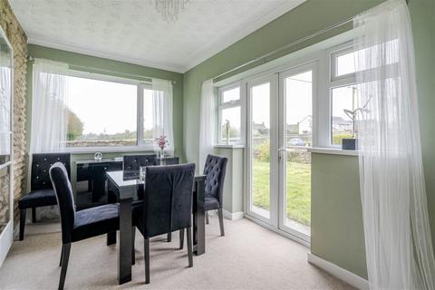 1 Meadway, Sherston, Malmesbury, SN16 0LT
