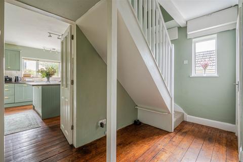 1 Meadway, Sherston, Malmesbury, SN16 0LT