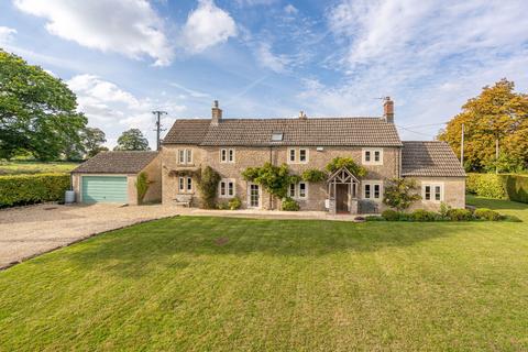 4 bedroom detached house for sale, Upper Common, Kington Langley