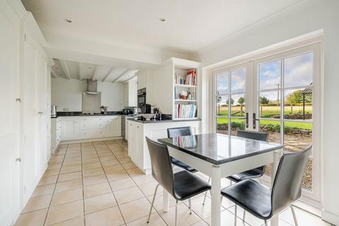 4 bedroom detached house for sale, Upper Common, Kington Langley