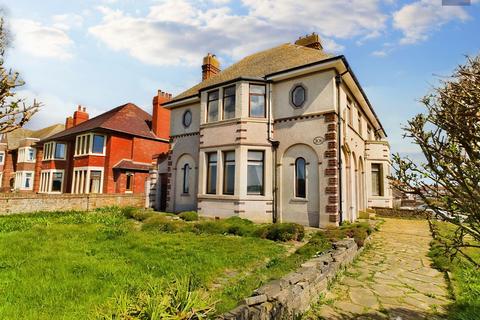 4 bedroom detached house for sale, Queens Promenade, Bispham, FY2