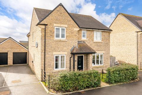 35 Carnival Close, Malmesbury, SN16 9FY