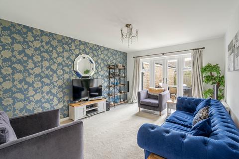 35 Carnival Close, Malmesbury, SN16 9FY