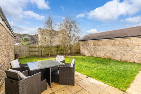 35 Carnival Close, Malmesbury, SN16 9FY