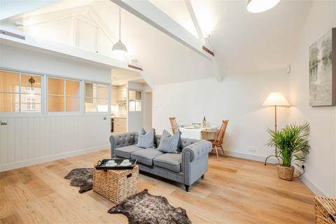 4 Hampton Street, Tetbury, GL8 8JN