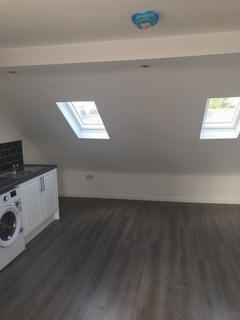 Studio to rent, Studio Flat in Tottenham, London, N17