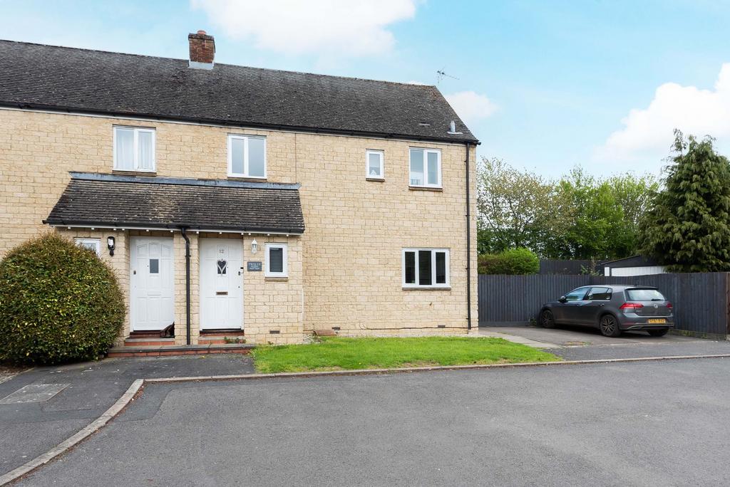 The Ridge, Tackley, OX5 2 bed semidetached house for sale £243,750