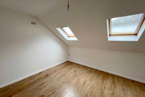 Flat 5, 18 Hamilton Road, Boscombe, Bournemouth, BH1 4EH