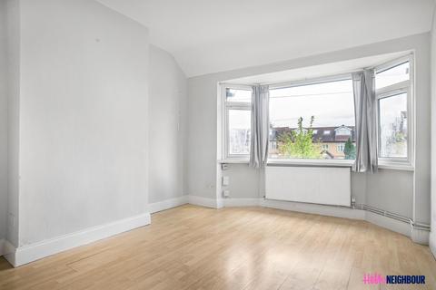 undefined, Braund Avenue, Greenford, UB6