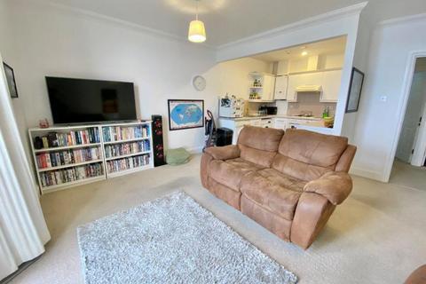 2 bedroom apartment for sale, Seacliff, Warren Road, Torquay, TQ2