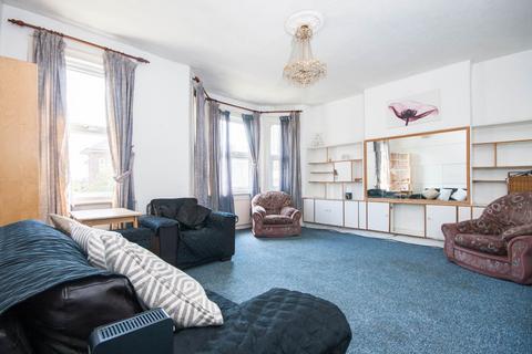 4 bedroom maisonette for sale, St. James Drive, LONDON, SW17