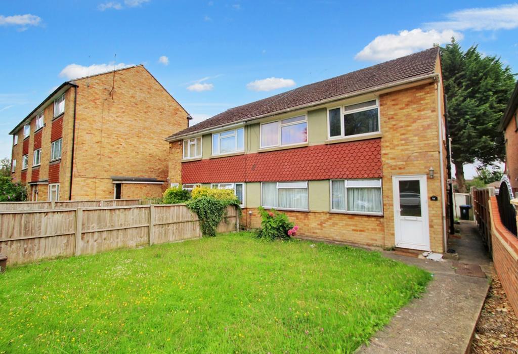 Denham Green Lane, Denham... 2 bed £1,300 pcm (£300 pw)