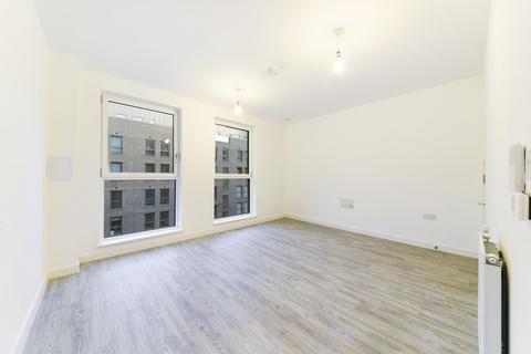 2 bedroom duplex to rent, Freeman House, Upton Gardens, E13 9GN