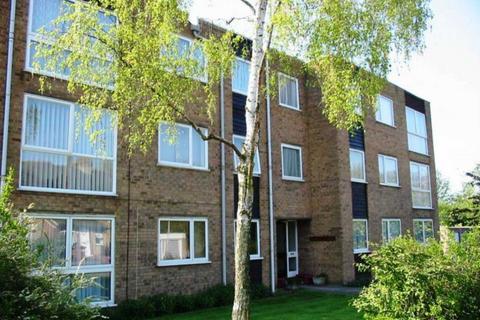 2 bedroom flat to rent, Cringle Court, Little Heath