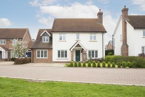 4 bedroom detached house for sale - Williamson Way, Pitstone