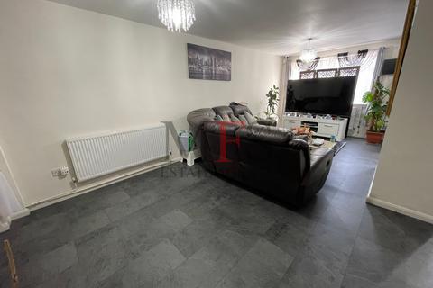 3 bedroom terraced house for sale, Havelock Road, Southall, UB2