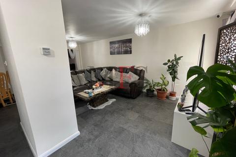 3 bedroom terraced house for sale, Havelock Road, Southall, UB2