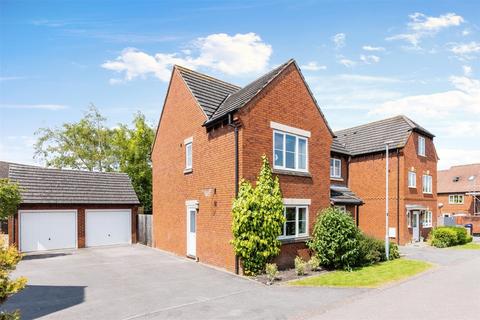 5 bedroom detached house for sale, Lansdowne Close, Dilton Marsh