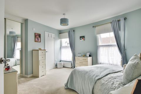 Flat 4, Melville House Braintree Road, Dunmow, CM6 1HS