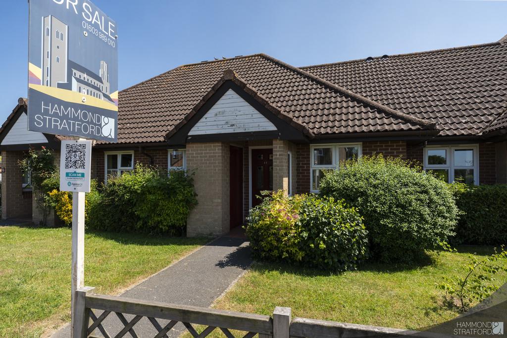 Mill Road, Hethersett 2 bed terraced bungalow for sale £210,000