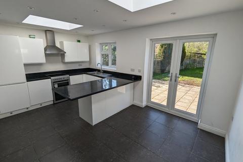 3 bedroom semi-detached house for sale, Grafton Road, Shirley