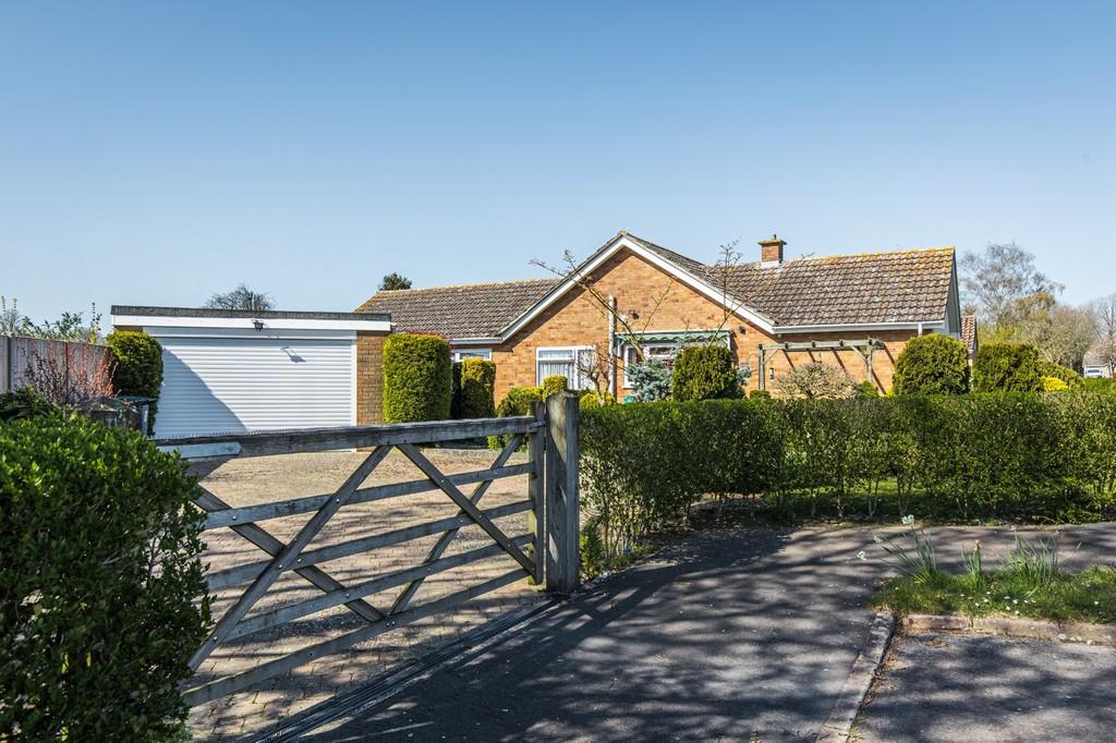 Ashill 4 bed detached bungalow for sale £350,000
