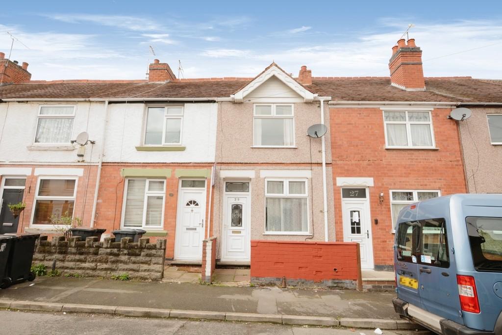 Clifton Road, Nuneaton, Warwickshire 2 bed terraced house £725 pcm (£