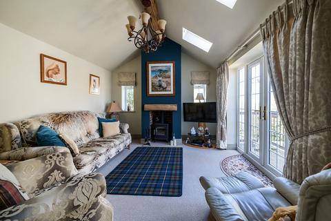 4 bedroom cottage for sale - High Street, Blunsdon